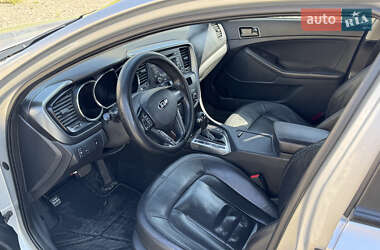 Седан Kia K5 2013 в 