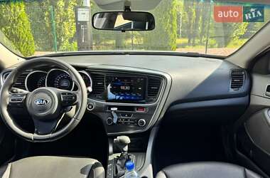 Седан Kia K5 2013 в 