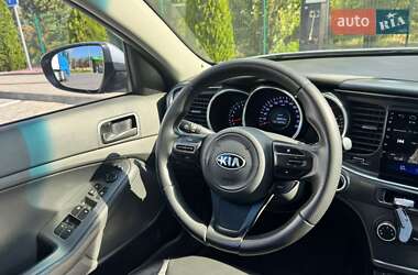 Седан Kia K5 2013 в 