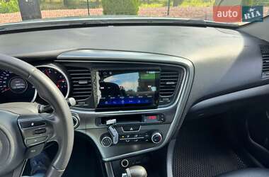 Седан Kia K5 2013 в 