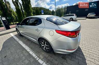 Седан Kia K5 2013 в 