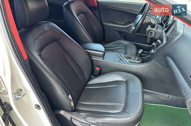 Седан Kia K5 2012 в 