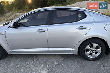 Седан Kia K5 2014 в 