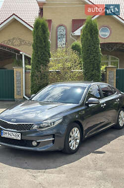 Седан Kia K5 2016 в 