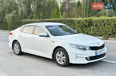 Седан Kia K5 2015 в Білій Церкві