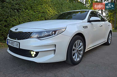 Седан Kia K5 2016 в 