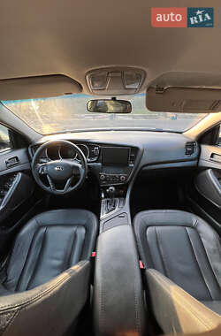 Седан Kia K5 2013 в 