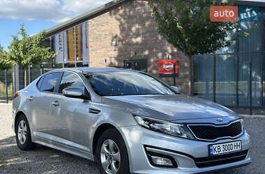 Седан Kia K5 2015 в 