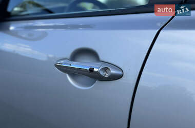 Седан Kia K5 2015 в 