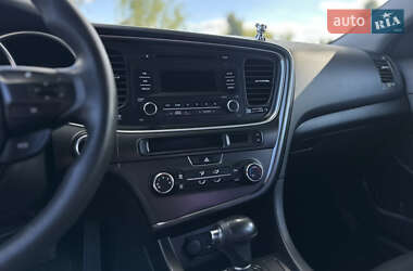 Седан Kia K5 2015 в 