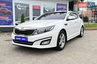 Седан Kia K5 2014 в Львові