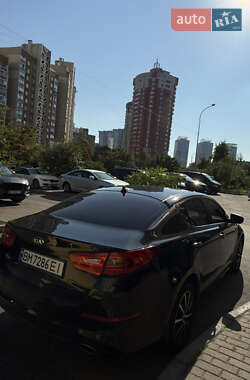 Седан Kia K5 2013 в 
