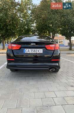 Седан Kia K5 2014 в 