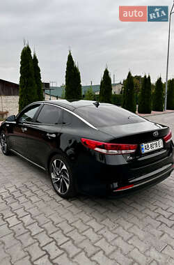 Седан Kia K5 2016 в 