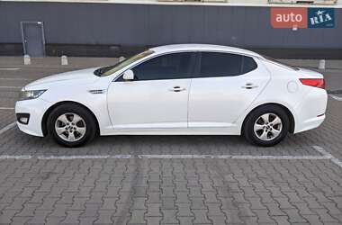 Седан Kia K5 2010 в 
