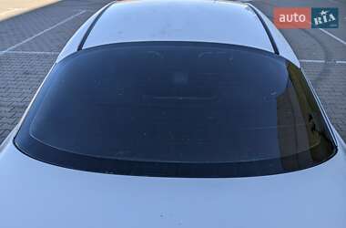 Седан Kia K5 2010 в 
