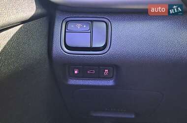 Седан Kia K5 2015 в 