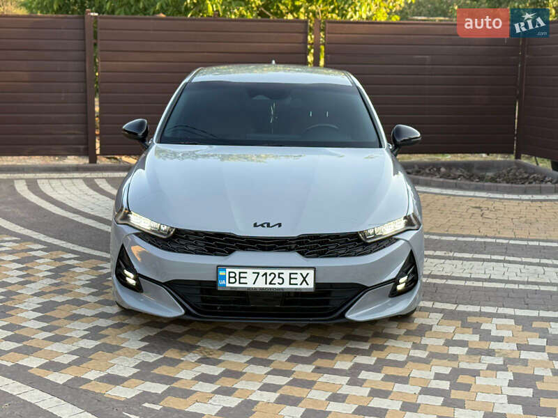 Седан Kia K5 2021 в Николаеве