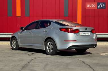 Седан Kia K5 2014 в 