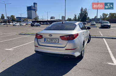 Седан Kia K5 2014 в 