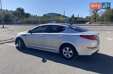 Седан Kia K5 2014 в 