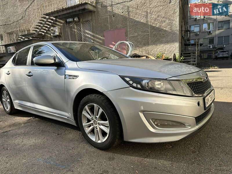 Седан Kia K5 2012 в Києві