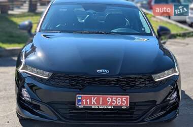 Седан Kia K5 2021 в Киеве