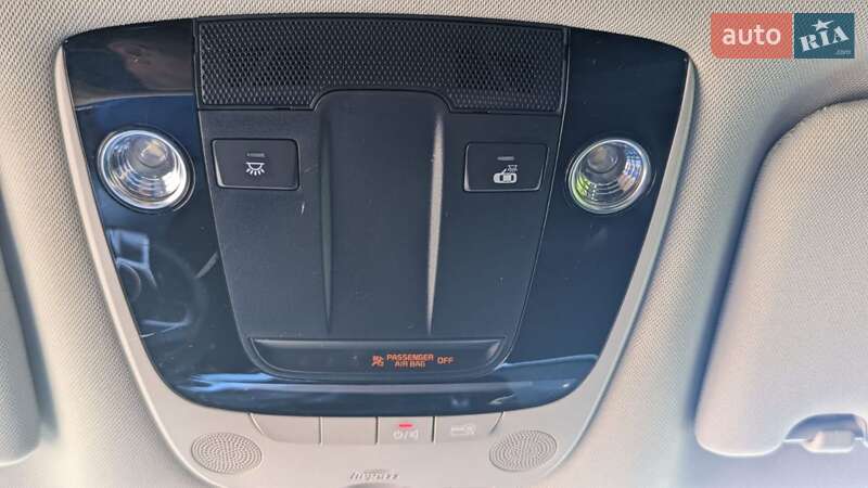 Седан Kia K5 2021 в Киеве