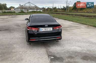 Седан Kia K5 2017 в 