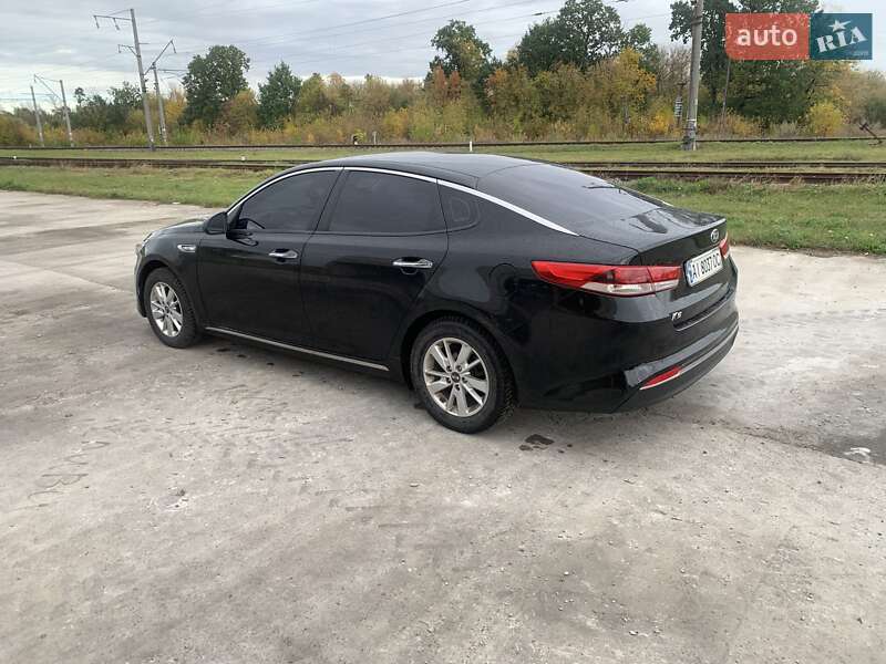 Седан Kia K5 2017 в Броварах