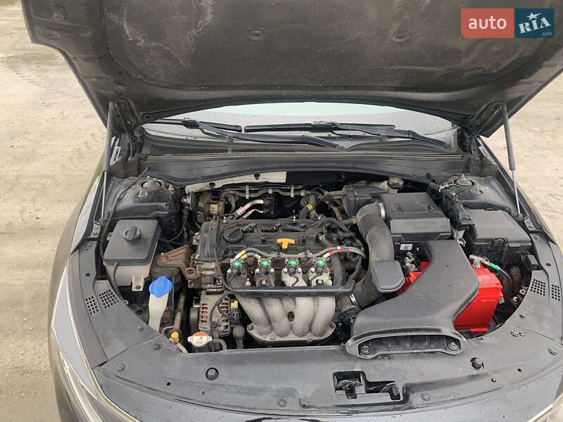 Седан Kia K5 2017 в Броварах