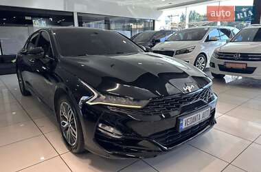 Седан Kia K5 2022 в 