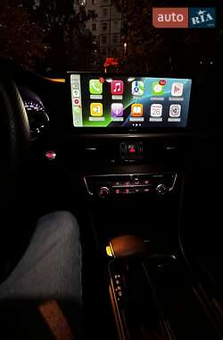 Седан Kia K5 2015 в 