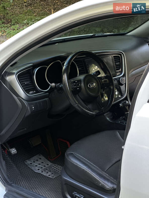 Седан Kia K5 2014 в Харькове