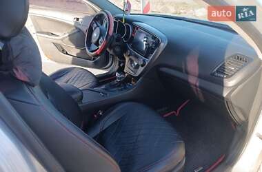 Седан Kia K5 2015 в 