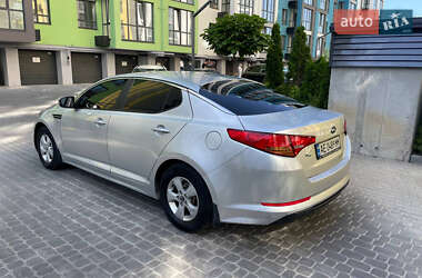 Седан Kia K5 2012 в 