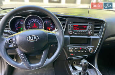 Седан Kia K5 2012 в 