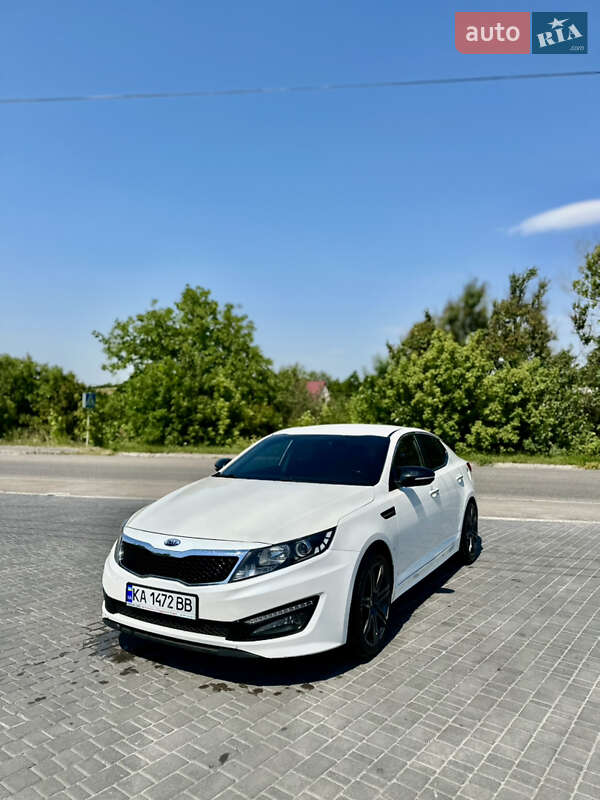 Седан Kia K5 2010 в Фастове