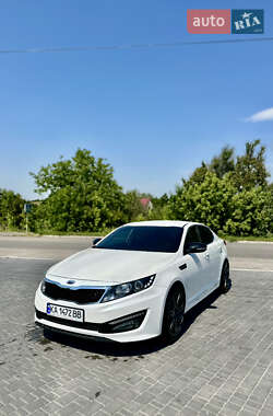 Седан Kia K5 2010 в 
