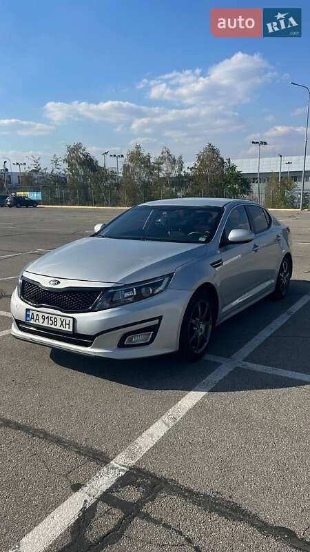Седан Kia K5 2014 в 