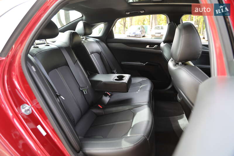 Седан Kia K5 2021 в Харькове