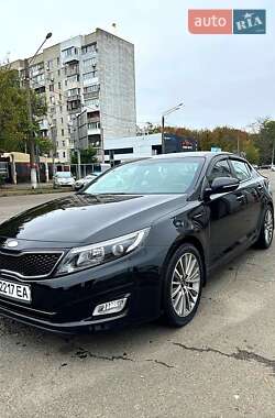 Седан Kia K5 2013 в Одессе