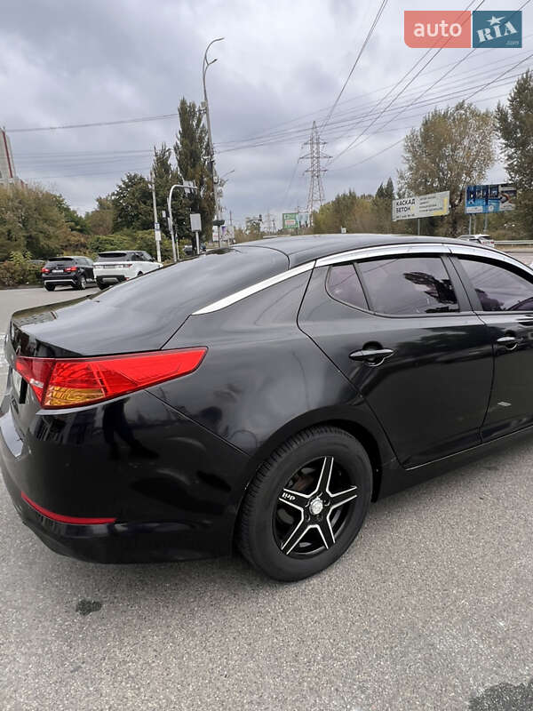 Седан Kia K5 2012 в Киеве