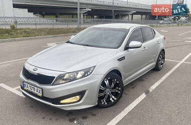 Седан Kia K5 2012 в 