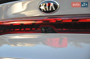 Седан Kia K5 2020 в 