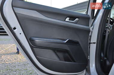 Седан Kia K5 2020 в 
