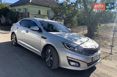 Седан Kia K5 2013 в Днепре