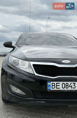 Седан Kia K5 2011 в 