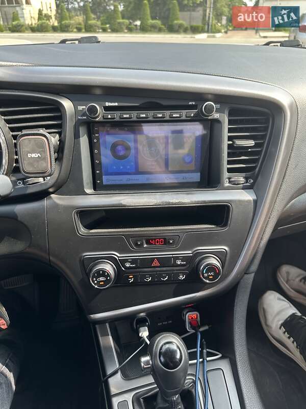 Седан Kia K5 2012 в Измаиле