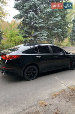 Седан Kia K5 2014 в 